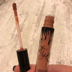 Kylie"exposed" Matte Liquid Lipstick